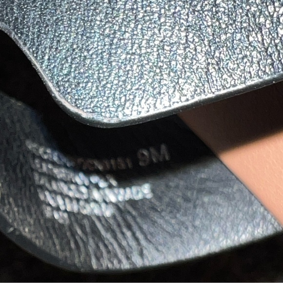 Steve Madden Black Leather Slide Sandals - Picture 3 of 3